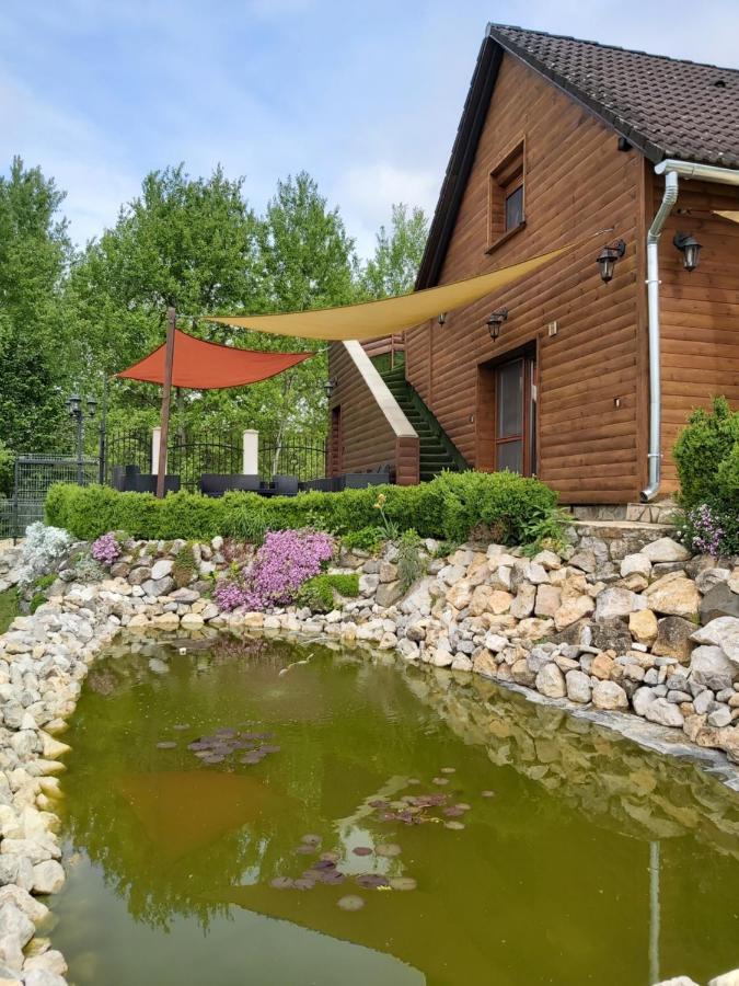Kovacsszenaja Vendeghaz Villa Exterior foto